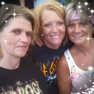 Meet your Posher, Crystal